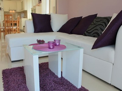 Apartment Apartment Siesta - Two-Bedroom Apartment with Balcony and Sea View - Features photo 15