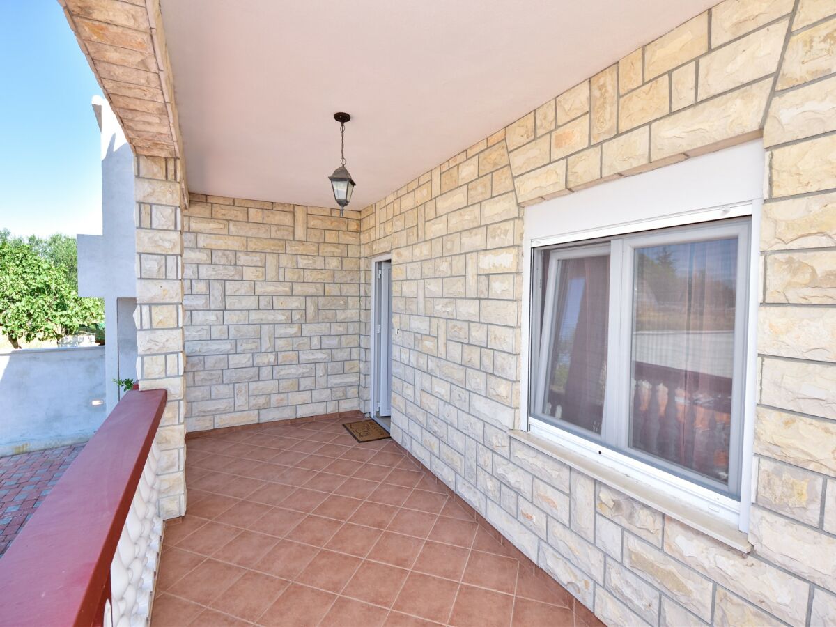 Holiday house Quiet 5 Bedroom Villa near Biograd - Outdoor photo 3