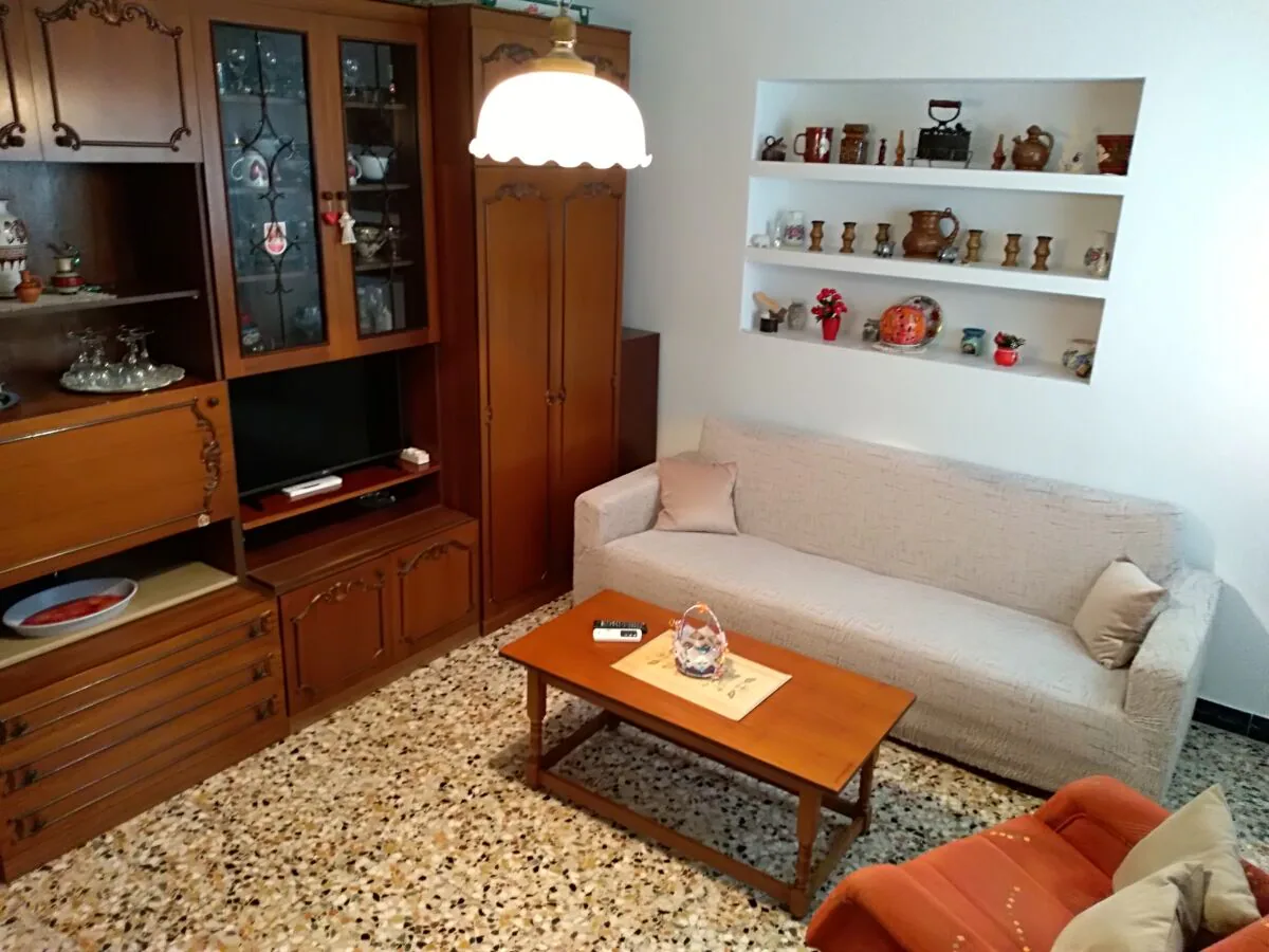 Apartment Three bedroom apartment with terrace Makarska A-6784-c