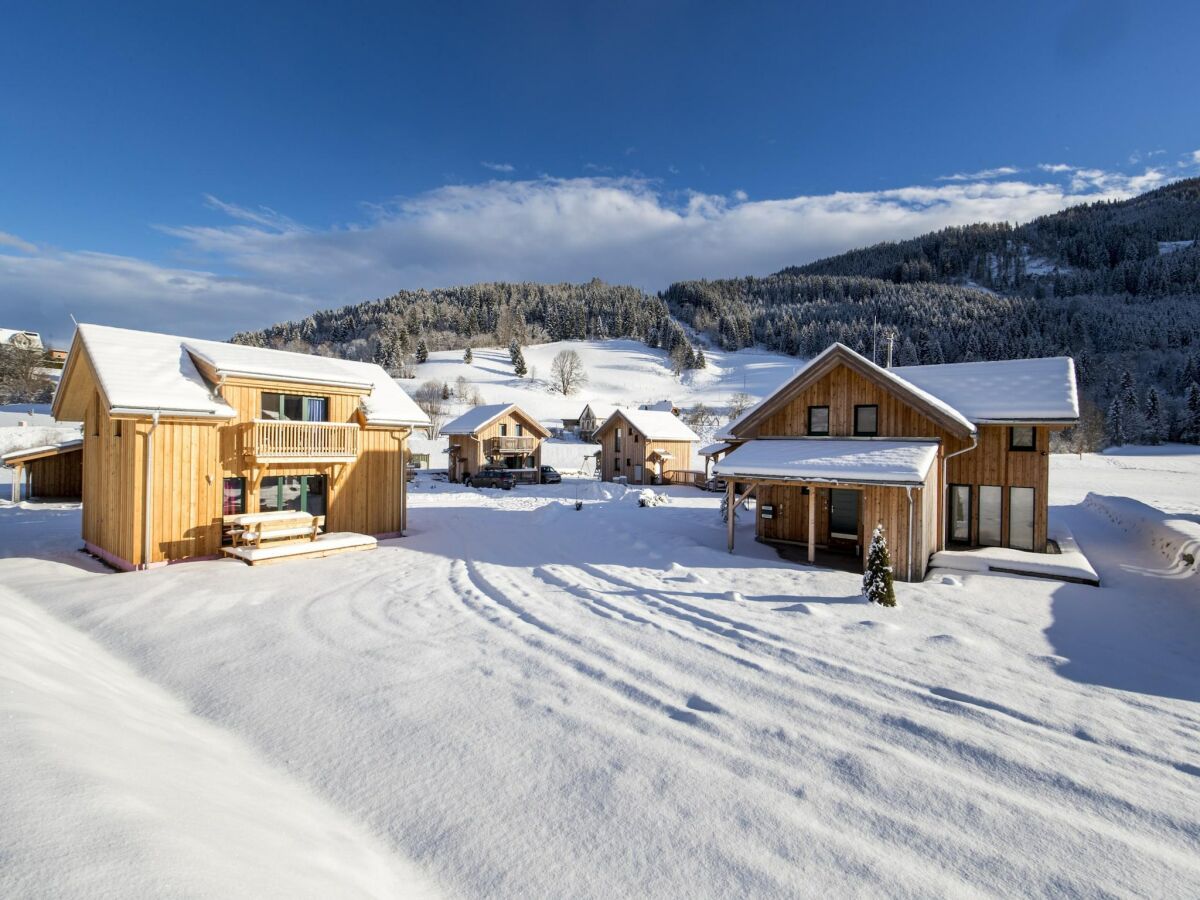 Holiday park Attraktives Chalet mit Whirlpool - Outdoor photo 2