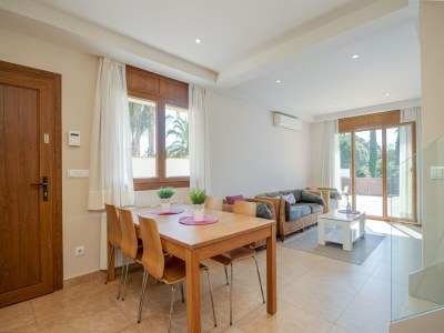 Villa Villa in Empuriabrava with Pool & Boat Mooring - Features photo 24