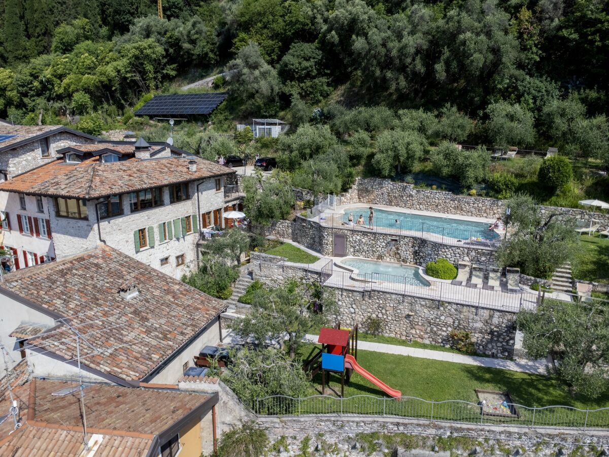Holiday park Ferienhaus in Toscolano mit Parkplatz - Outdoor photo 4
