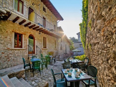 Holiday park Ferienhaus in Toscolano mit Parkplatz - Outdoor photo 30