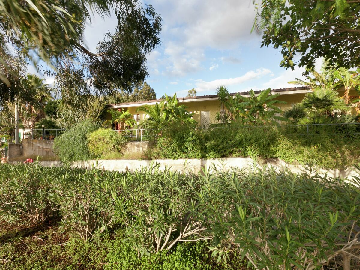 Apartment Holiday Haven near Santa Maria Beach - Outdoor photo 4