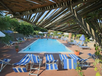 Apartment Holiday Haven near Santa Maria Beach - Outdoor photo 11