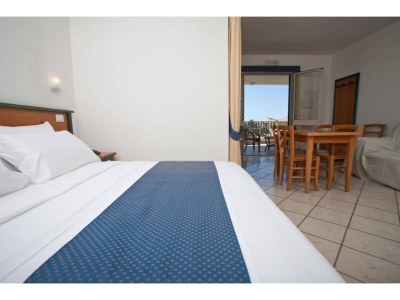 Apartment Apartment in Scoglitti, Sicily - Features photo 11