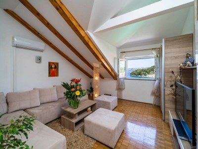 Apartment Apartments & Rooms Mara & Petrunjela - One Bedroom Apartment with Balcony and Sea View in Cavtat - Apartment