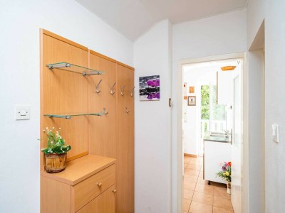Apartment Apartments & Rooms Mara & Petrunjela - One Bedroom Apartment with Balcony and Sea View - Outdoor photo 36