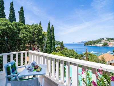 Apartment Apartments & Rooms Mara & Petrunjela - Double or Twin Room with Sea View - Outdoor photo 5