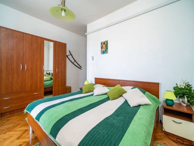 Apartment Apartments & Rooms Mara & Petrunjela - Double or Twin Room with Sea View - Features photo 22