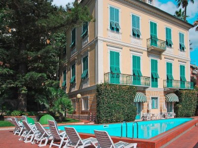 Holiday park Apartment in Imperia near Watersports - Outdoor photo 5