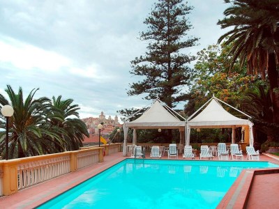 Holiday park Apartment in Imperia near Watersports - Outdoor photo 12