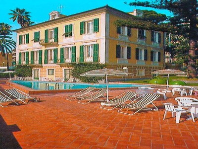 Holiday park Apartment in Imperia near the sea - Outdoor photo 11