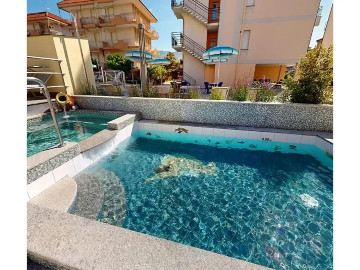 Apartment Relaxed Coastal Stay in Pietra Ligure - Outdoor photo 2