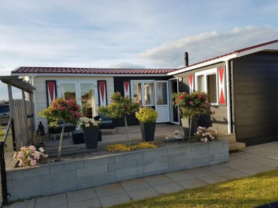 Chalet 4 person chalet on family park in Veere in Serooskerke - Chalet