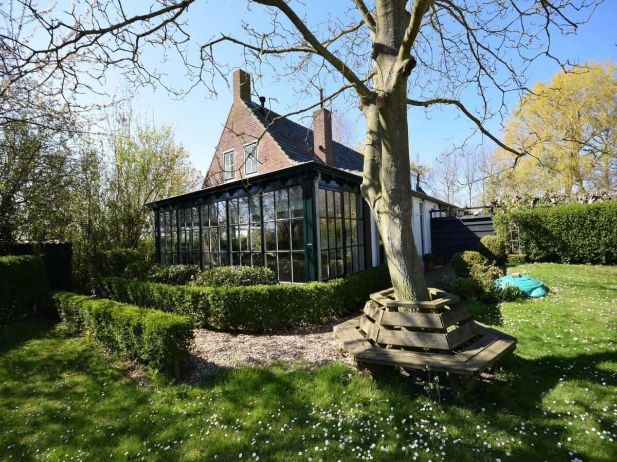 Villa Holiday Home in Oostkapelle near the Beach