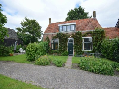 Villa Holiday Home in Oostkapelle near Beaches in Oostkapelle - Villa
