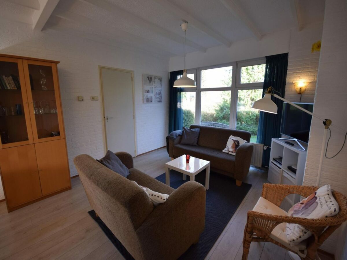 Bungalow 6-person holiday bungalow in Oostkapelle - Outdoor photo 5