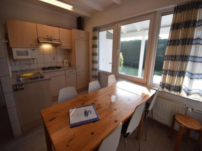 Bungalow 6-person holiday bungalow in Oostkapelle - Outdoor photo 7