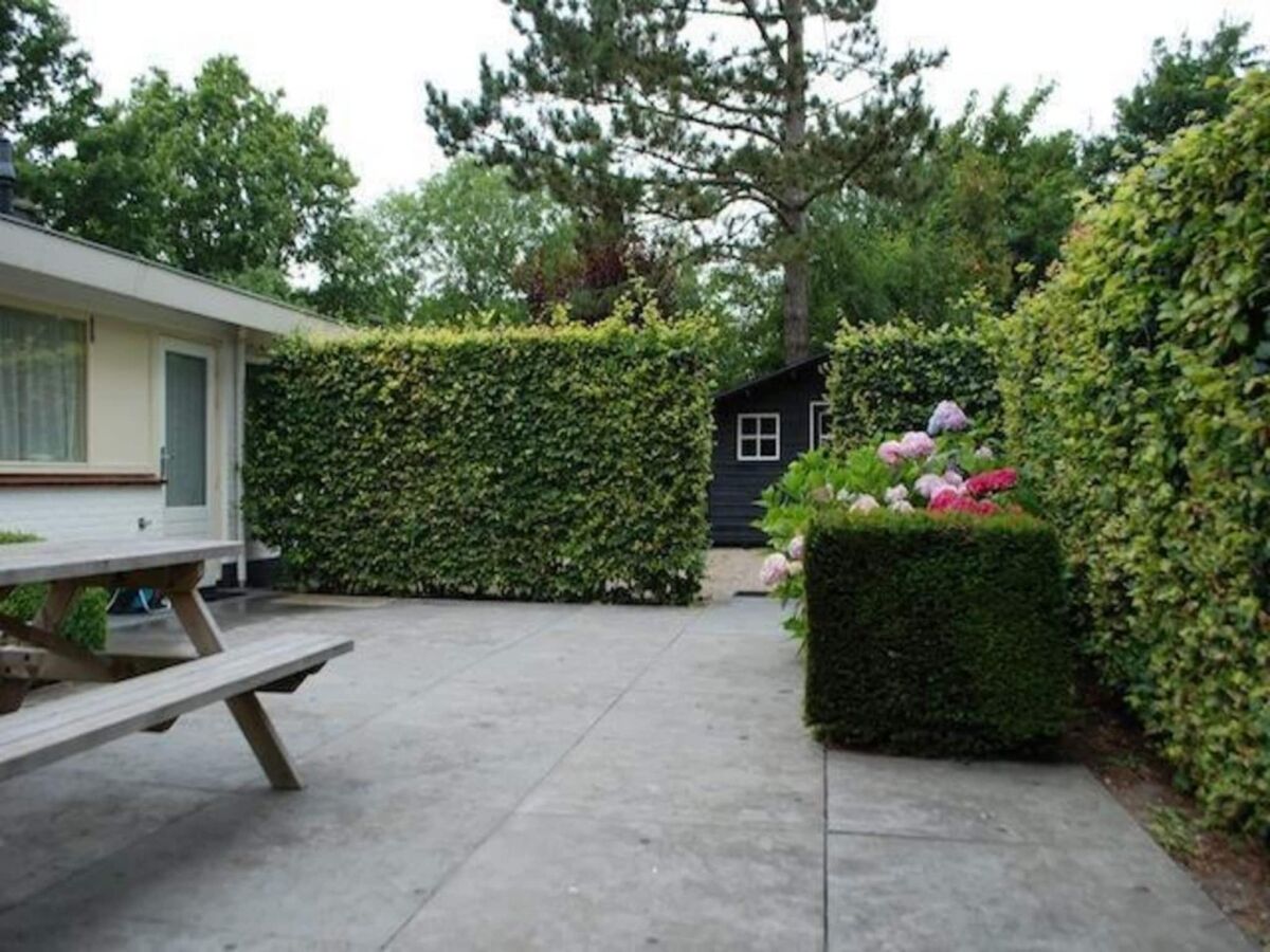 Bungalow 7-person vacation bungalow in Oostkapelle - Outdoor photo 3