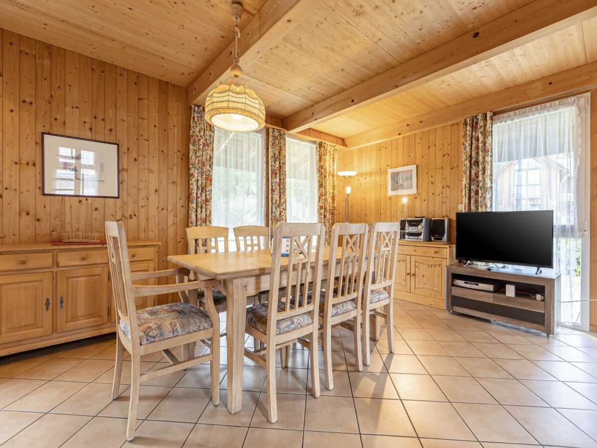 Holiday house Geräumiges Chalet mit Wellnessbereich