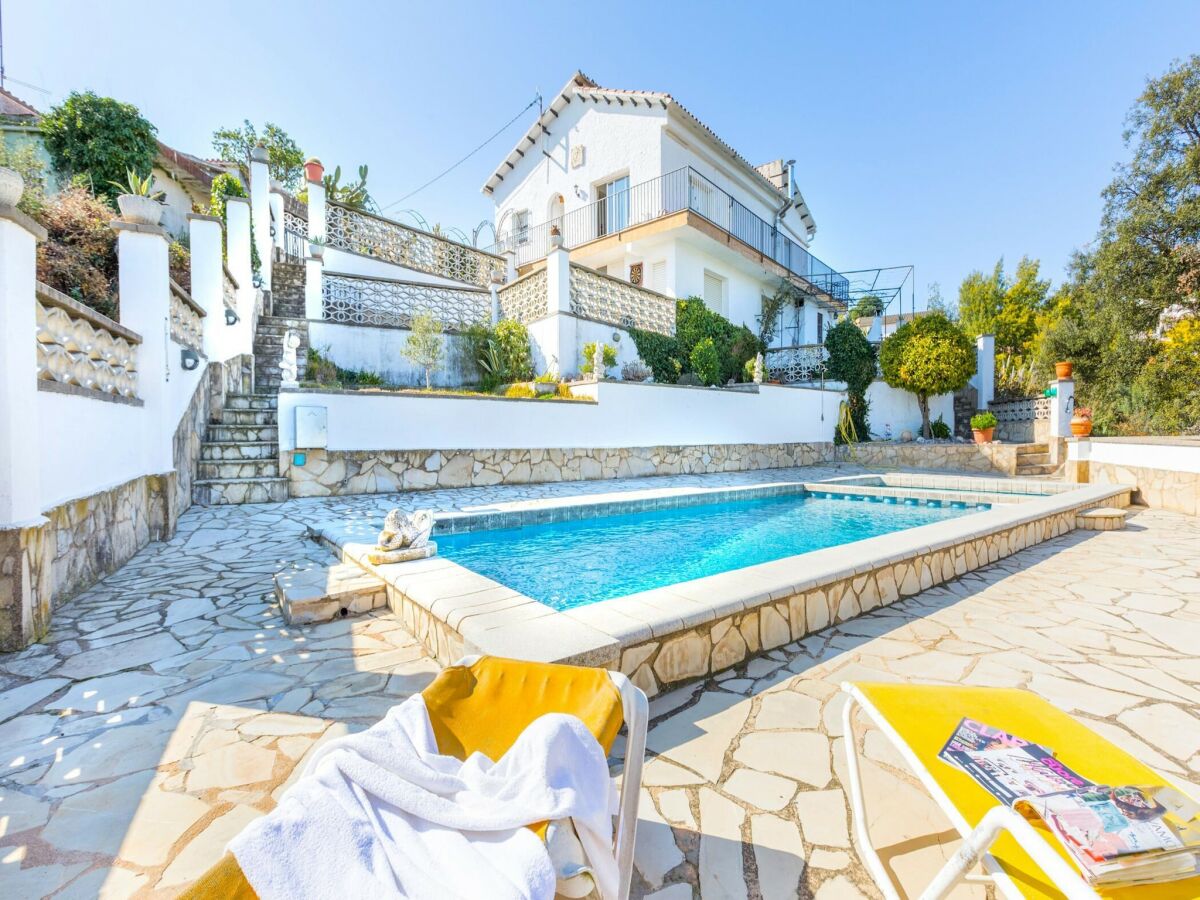 Villa Villa in Lloret de Mar with Pool & Sea Views - Outdoor photo 2