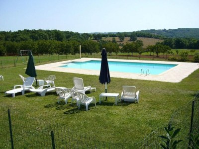 Holiday house Verführerisches Ferienhaus in Salviac mit Schwimmbad - Outdoor photo 2