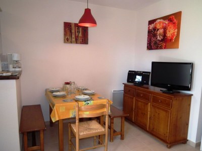 Holiday park Dordogne Escape w/ Shared Pools - Features photo 9