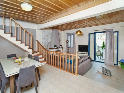 Holiday park Panormo Seaside Stay with Fireplace - Features photo 13