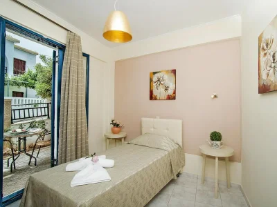 Holiday park Poolside Cottage in Panormo - Features photo 16