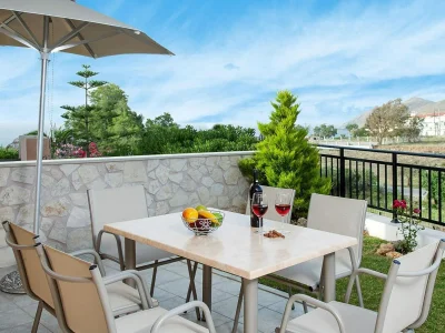 Holiday park Poolside Cottage in Panormo - Outdoor photo 21