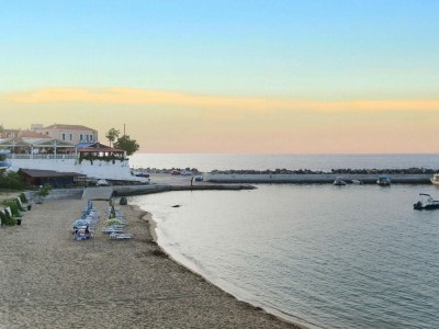 Holiday park Poolside Cottage in Panormo - Outdoor photo 23