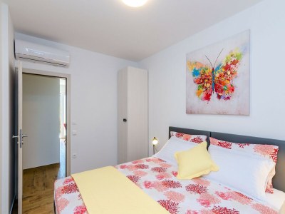 Apartment Apartment Moon River - Two-Bedroom Apartment with Terrace - Features photo 11
