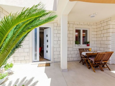 Apartment Apartment Moon River - Two-Bedroom Apartment with Terrace - Outdoor photo 29