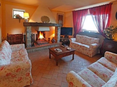 Holiday house Stylish Cetona Apartment with Pool - Features photo 19
