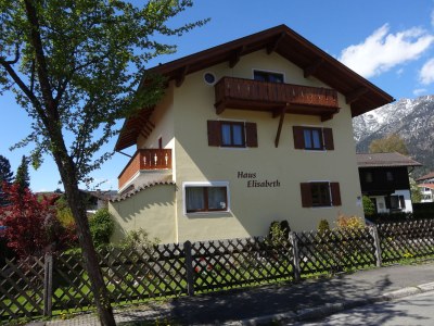 Holiday apartment Haus Elisabeth Apt. "Zugspitz" in Garmisch-Partenkirchen - Holiday apartment