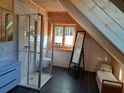 Holiday room Ferienhaus, Dusche und Bad, WC, waldseitig - Outdoor photo 39