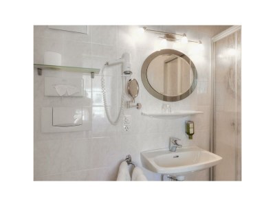 Holiday room Einzelzimmer, Dusche, WC, 1 Schlafraum - Features photo 55