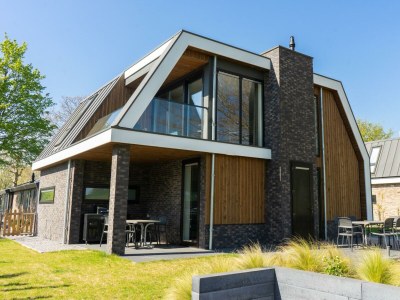 Villa Dijkvilla 12 in Biddinghuizen - Villa