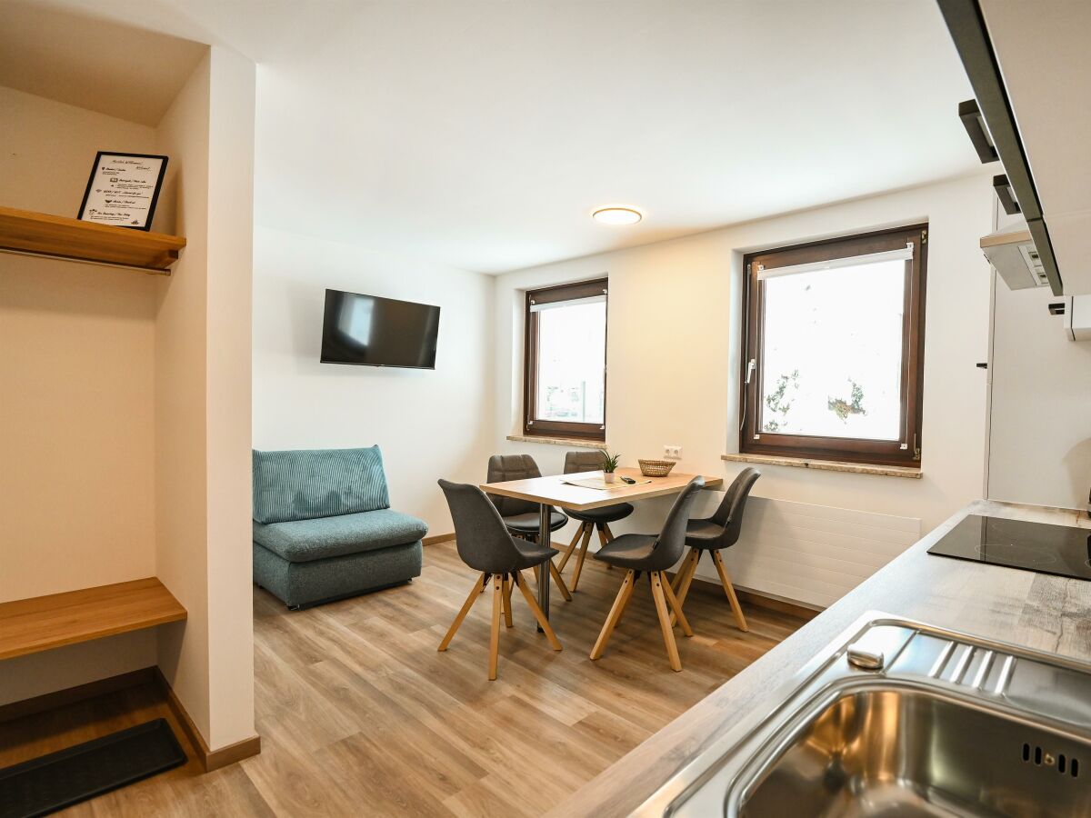 Apartment Top 2 - 1 Schlafzimmer, Dusche, WC
