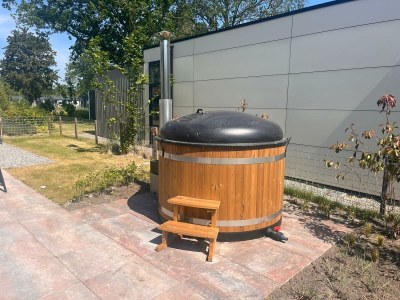Holiday house L-Cube Hottub 6 in Biddinghuizen - Holiday house