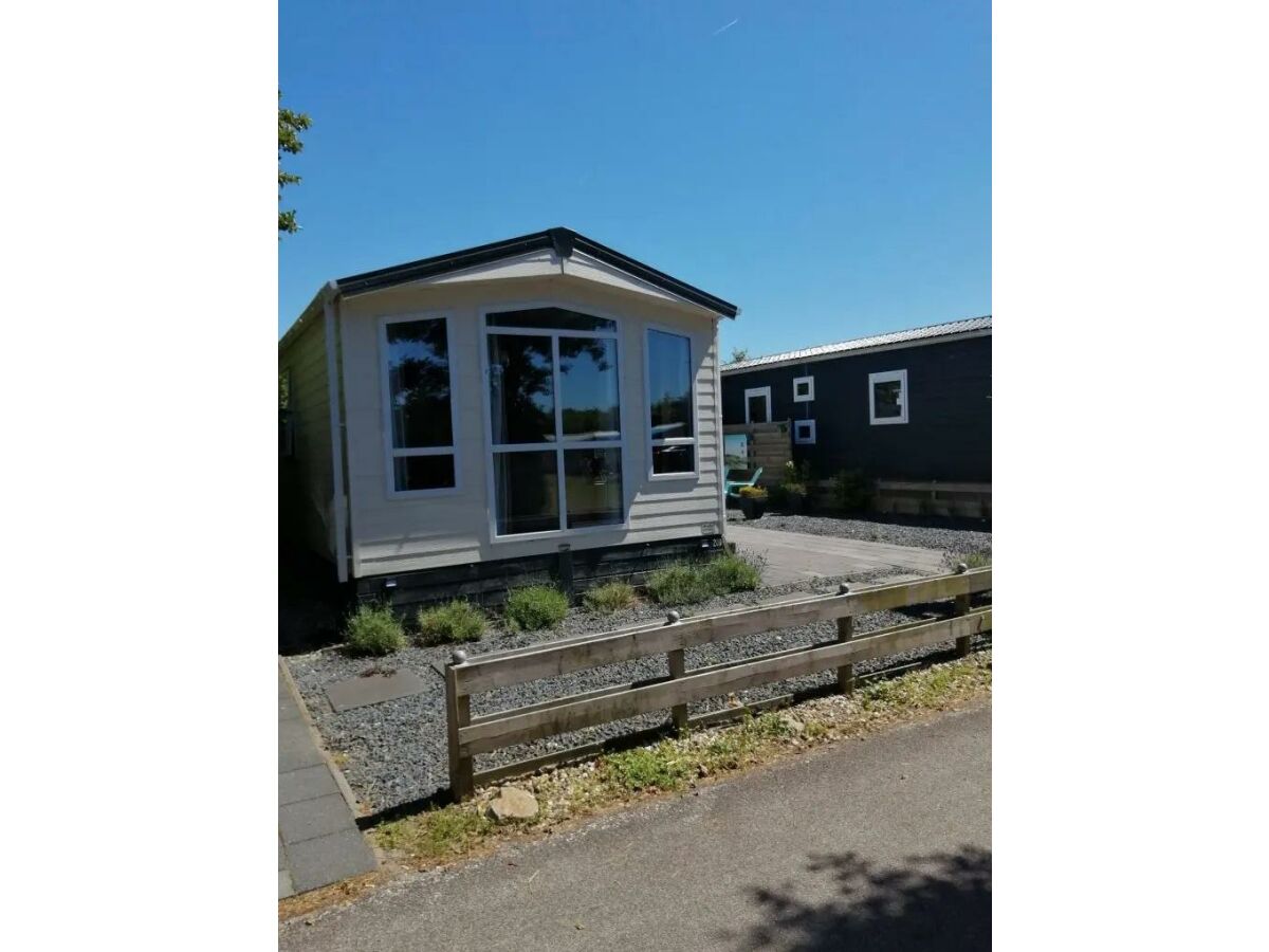 Holiday house J 200 - Outdoor photo 2