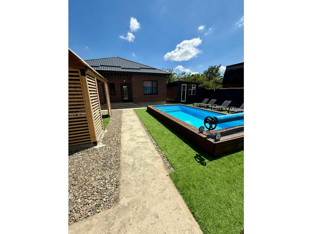 Villa with sauna and heated pool