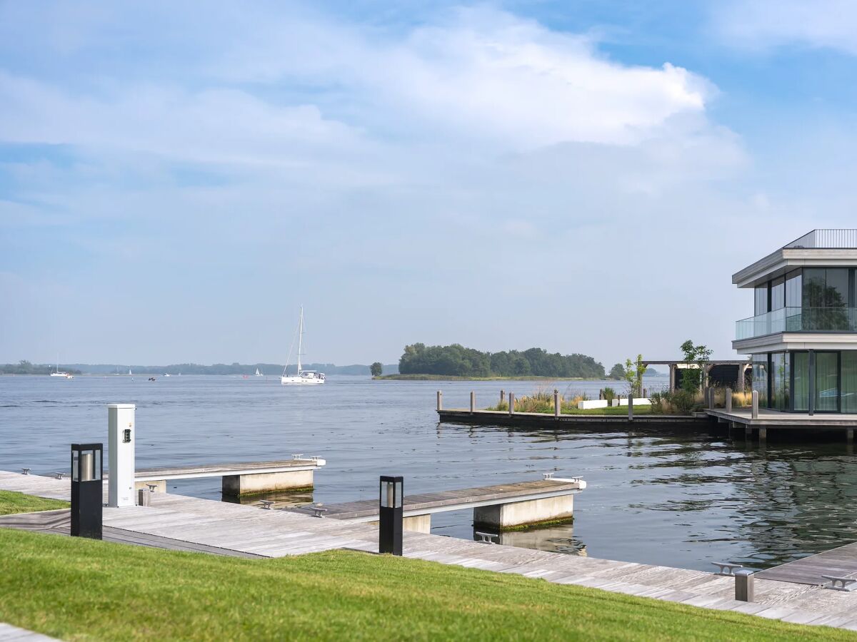 Holiday house VZ2545 Vakantiehuis Watervilla Meerzicht 8