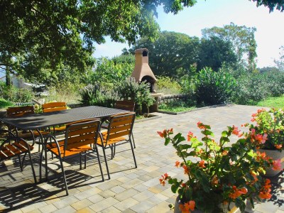 Holiday apartment BETY 300 meters from the beach in Nerezine - Holiday apartment