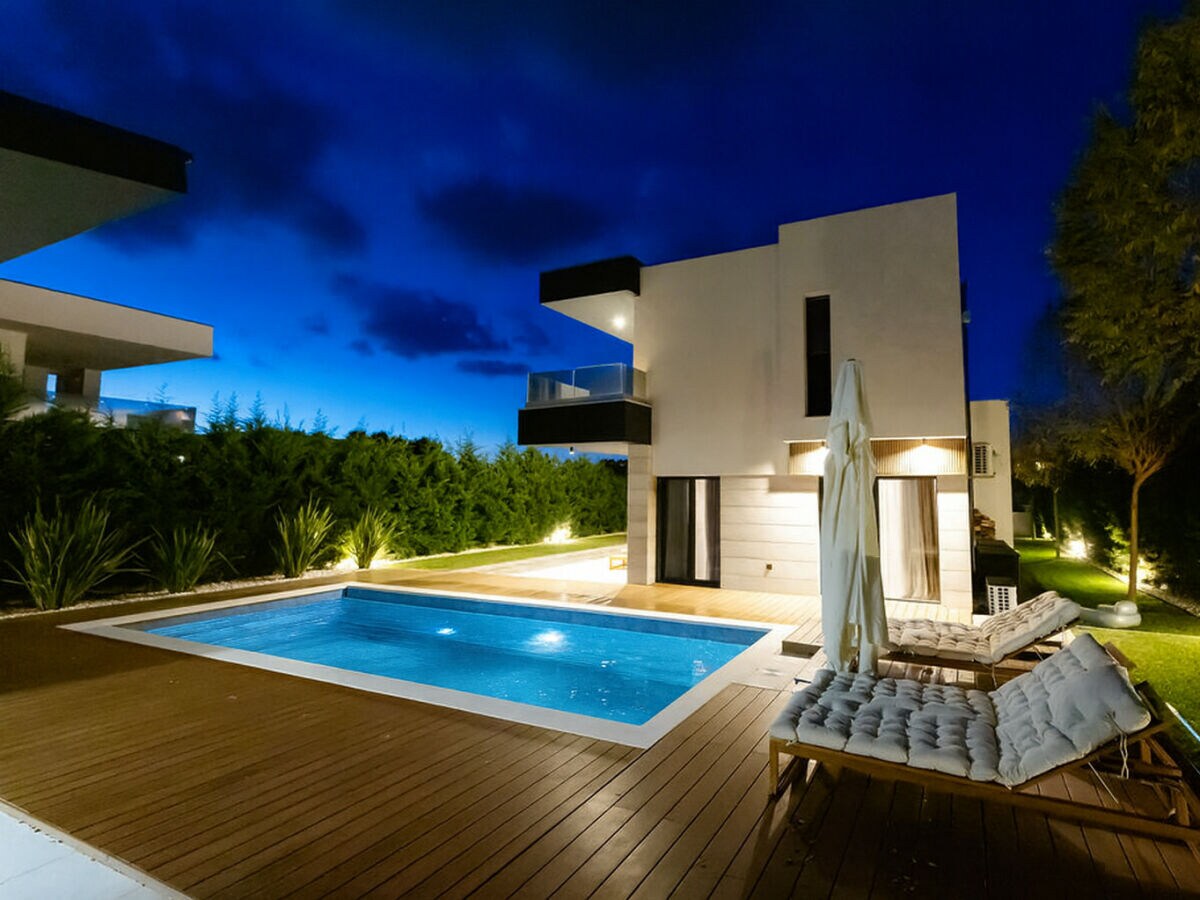 Villa Luxury Villa Positiva with heated pool