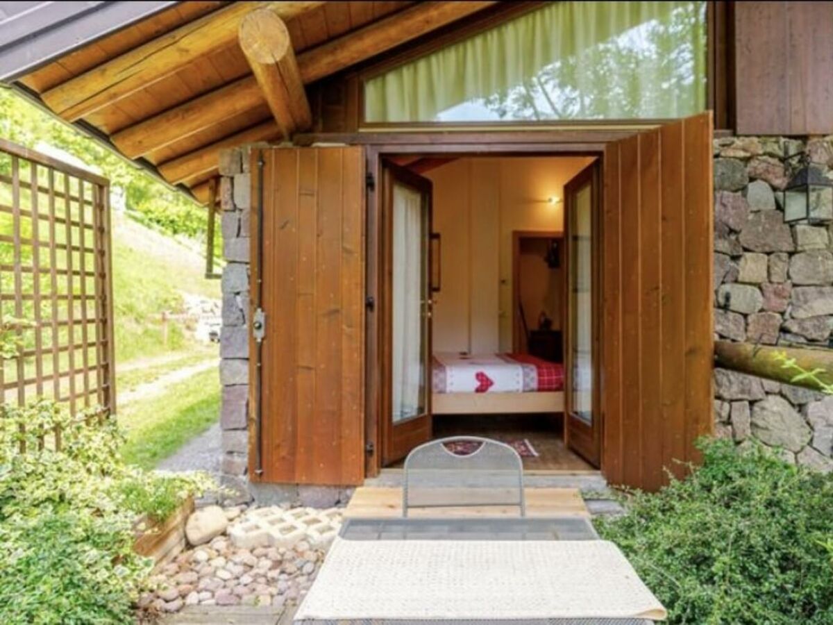 Holiday house Thomas Hütte in a sunny location with sauna