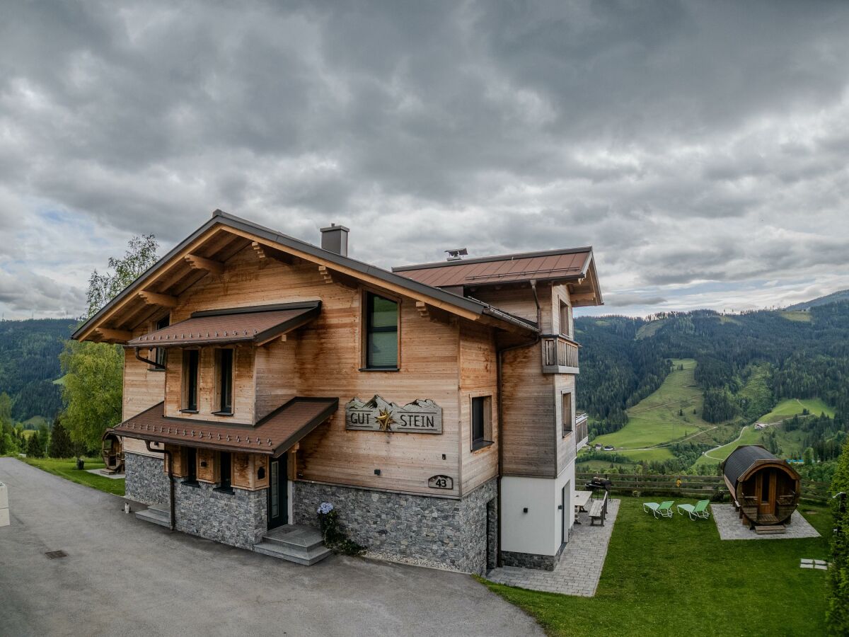 Apartment Ferienwohnung " Schneeberg "