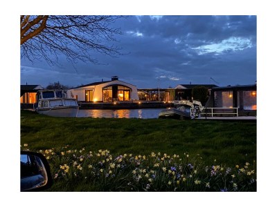 Bungalow On the water with a hot tub - Outdoor photo 9