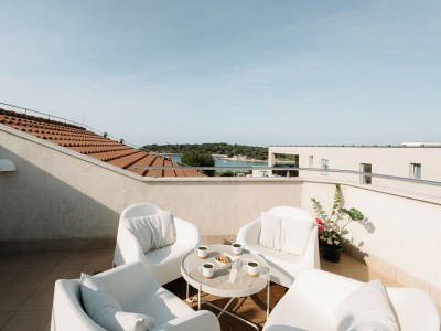 Holiday apartment PoliNas - Outdoor photo 2